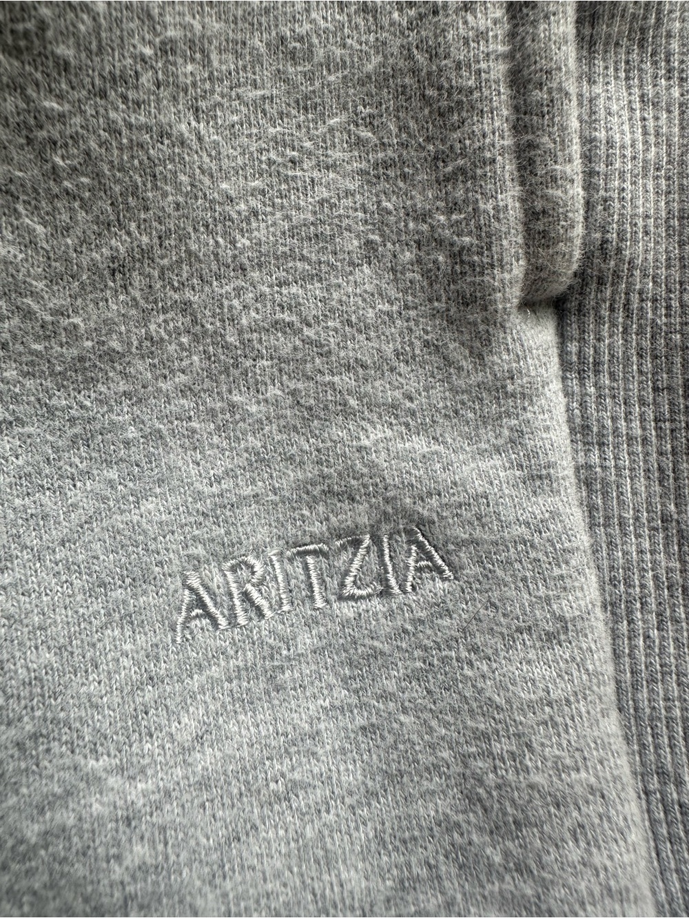 Aritzia sweatfleece boyfriend fit cozy fleece sweatpants Heather grey size small - Picture 10 of 10